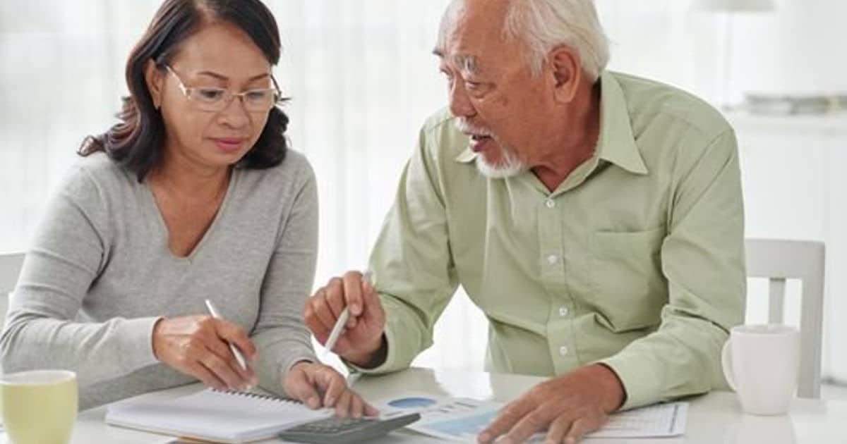 helping-aging-parents-with-finances-5-ways-to-reduce-resistance