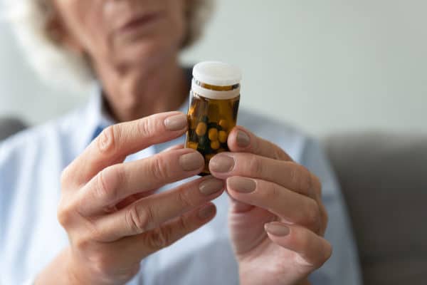 Check this list of 10 medications that seniors should not take or should use with caution