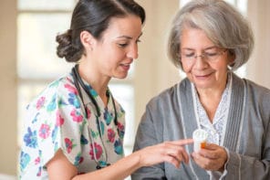 6 Common Medication Problems in Seniors and 6 Ways to Solve Them