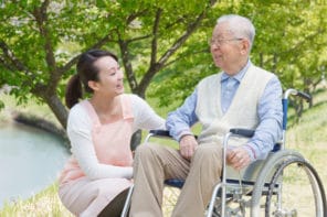 3 Ways to Get the Home Medical Equipment That Seniors Need: Wheelchairs, Hospital Beds, and More