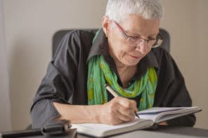 5 Ways to Use a Journal to Reduce Caregiver Stress