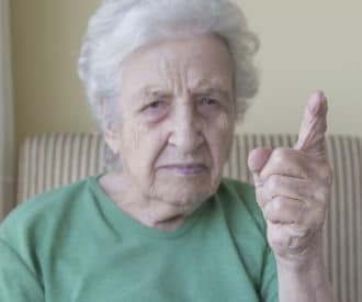how to deal with aggressive behavior in dementia patients