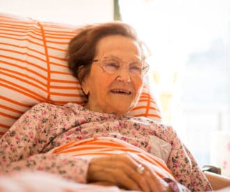 Seniors With Anhedonia Losing Interest in Life: 5 Ways to Help