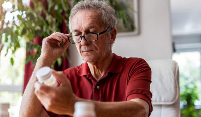 3 reasons why seniors aren’t taking medication as prescribed