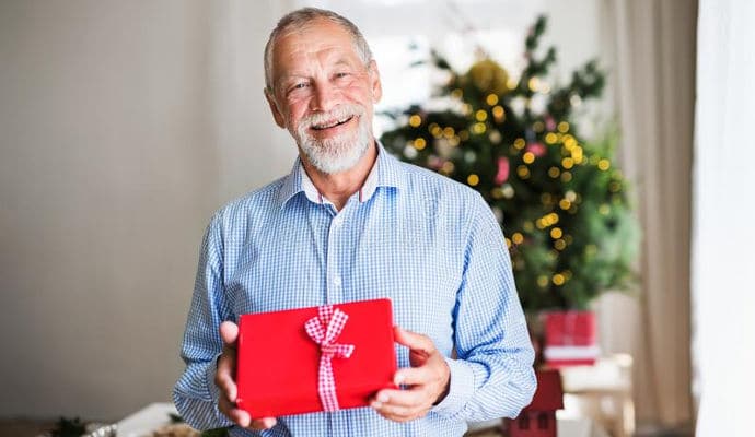 8 Great Gifts for Senior Men – DailyCaring