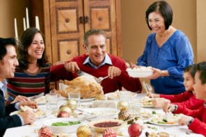 3 Things to Do While Visiting Aging Parents for the Holidays