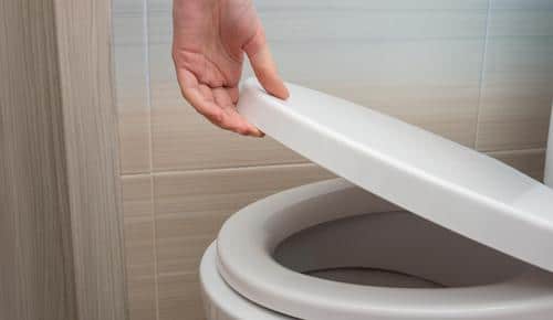 A toilet seat riser increases overall mobility and allows anyone to use the toilet without fear or risk of falling