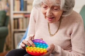 6 Sensory Activities for Dementia Calm and Soothe