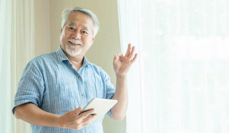 Technology keeps seniors connected, but can be tough for them to use. Get 3 key steps for finding devices that are practical and easy to use.
