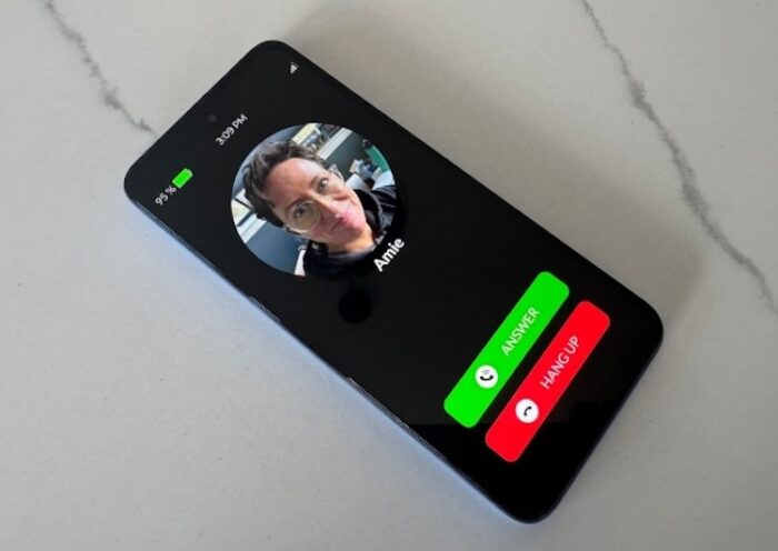 RAZ cell phone for seniors - A great cell phone for seniors with dementia or other cognitive issues.